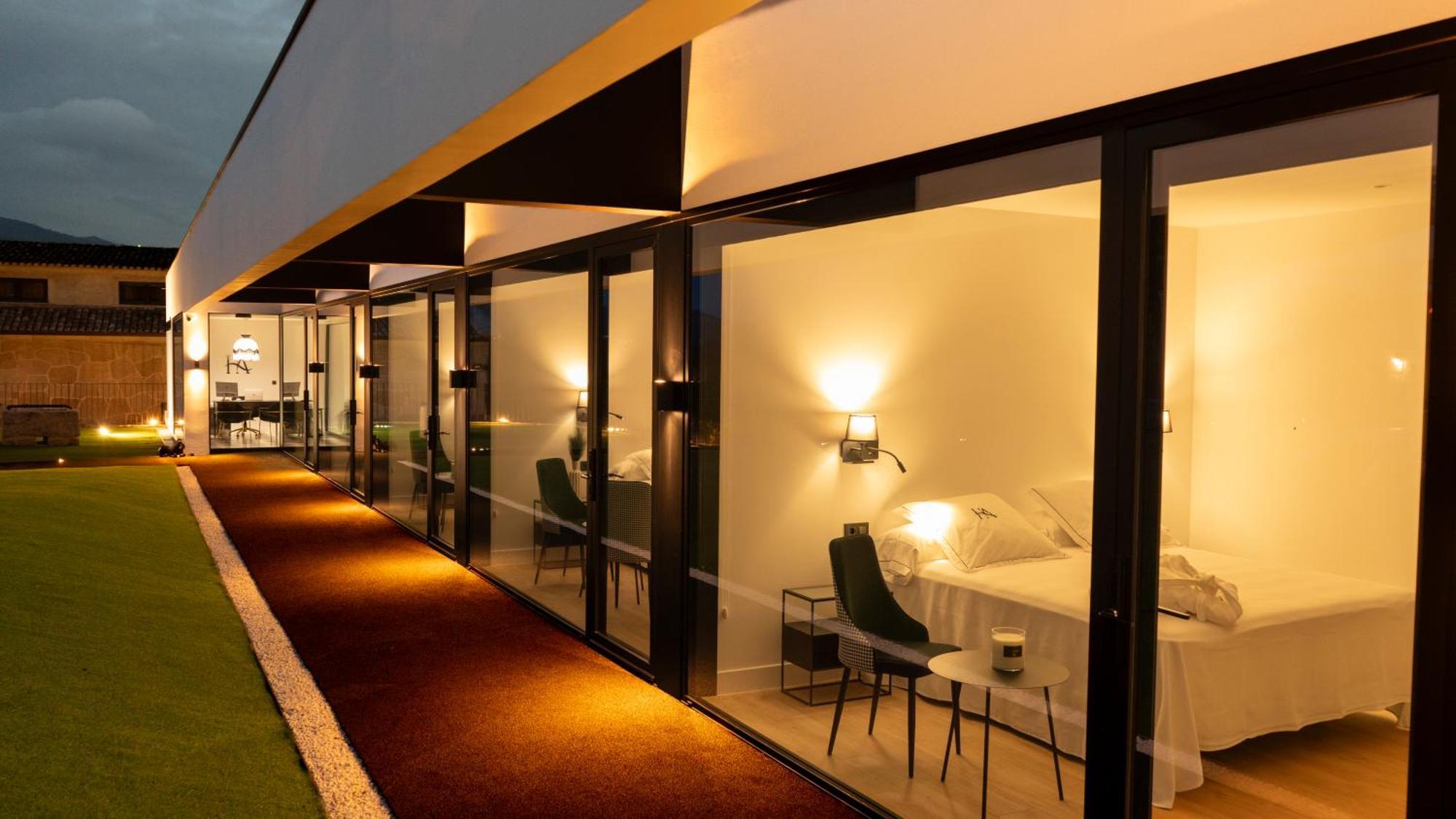 טואי Hotel Amorino מראה חיצוני תמונה